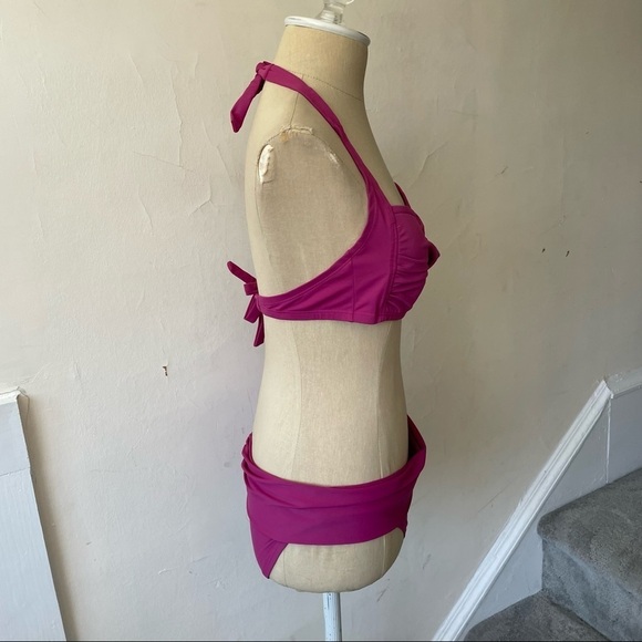 Cameo Water Wear Berry Two Piece Twist Front Halter Bikini Size Medium EUC - Picture 4 of 9